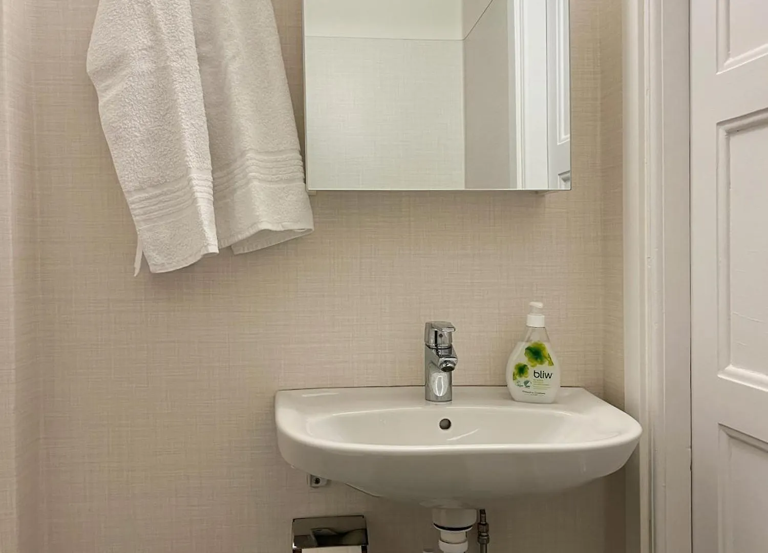 Charming City Studio, 10 Min Walk To Train Station 스톡홀름 스웨덴