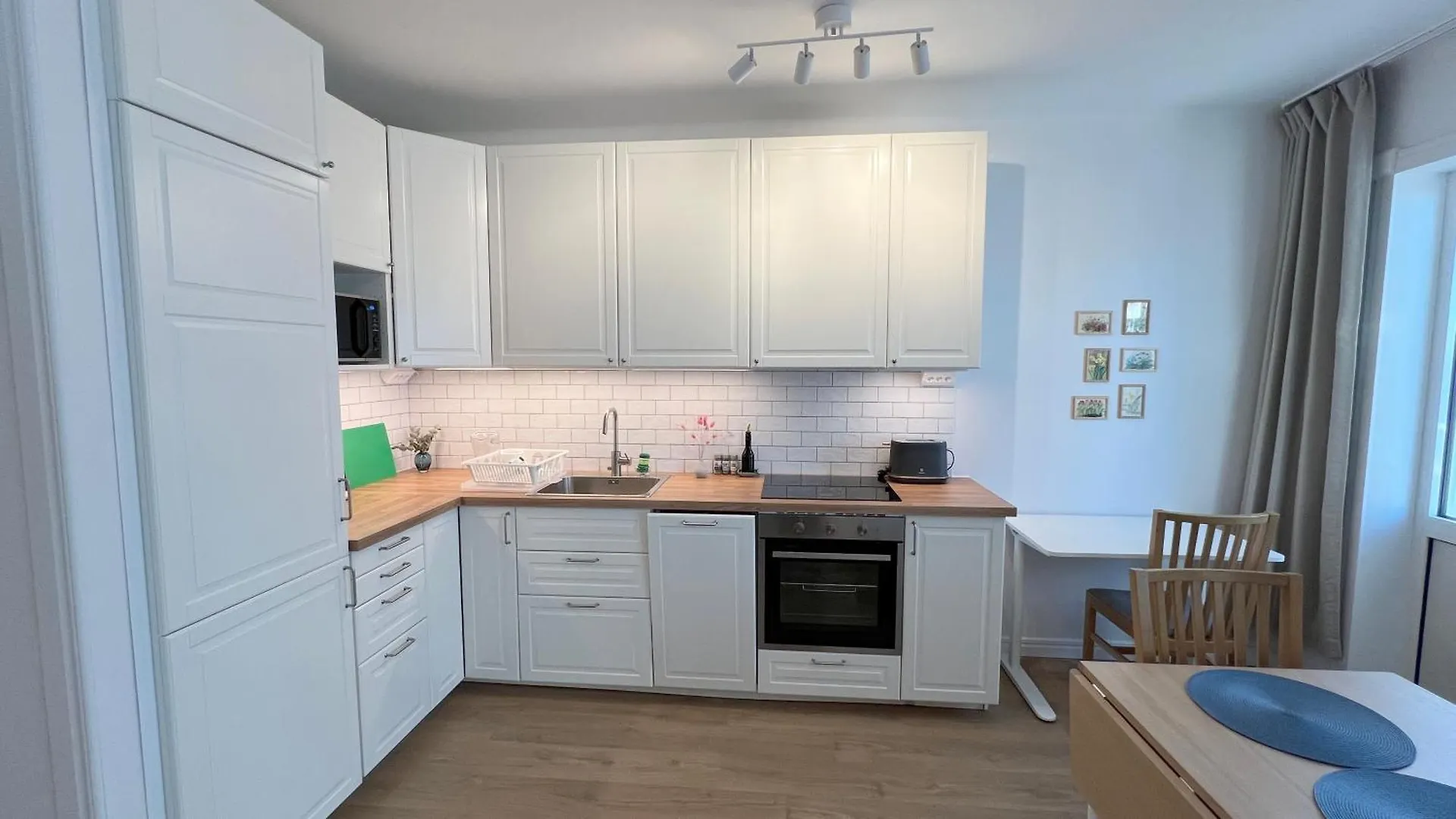 Apartment Charming City Studio, 10 Min Walk To Train Station Stockholm